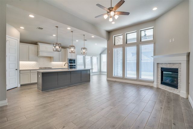 807 Knoxbridge Road, Forney, TX 75126