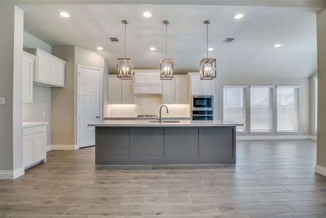 807 Knoxbridge Road, Forney, TX 75126