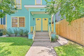 2917 Avenue Q 1/2, Galveston, TX 77550