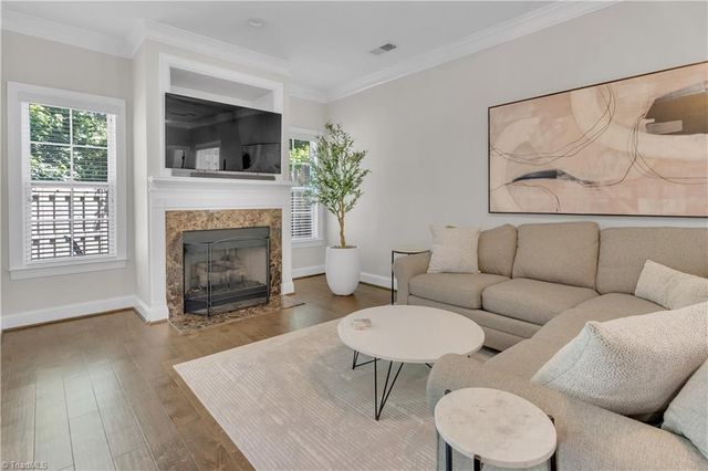 4982 Wyngate Village Drive, Winston-salem, NC 27103