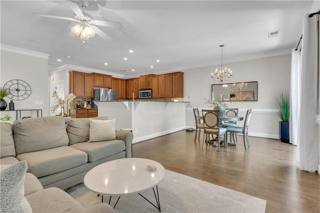 4982 Wyngate Village Drive, Winston-salem, NC 27103