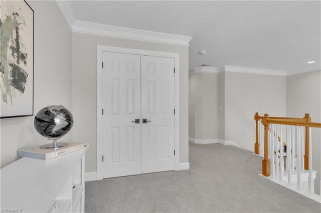 4982 Wyngate Village Drive, Winston-salem, NC 27103
