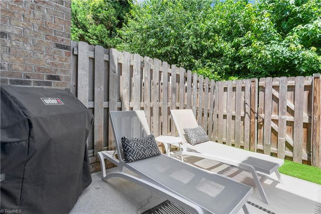 4982 Wyngate Village Drive, Winston-salem, NC 27103
