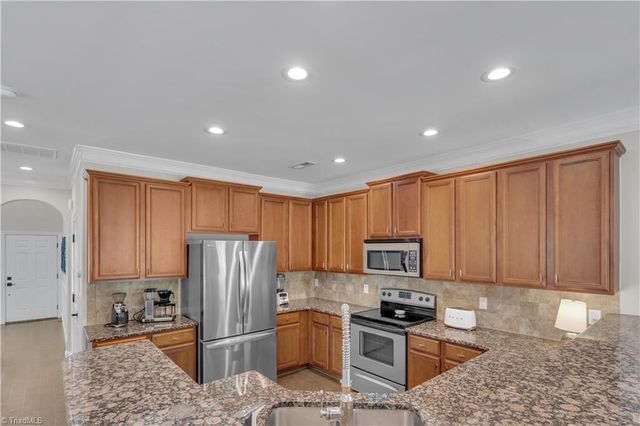 4982 Wyngate Village Drive, Winston-salem, NC 27103