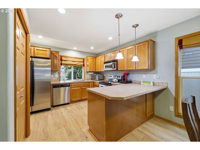 12807 Ne 43RD Cir, Vancouver, WA 98682