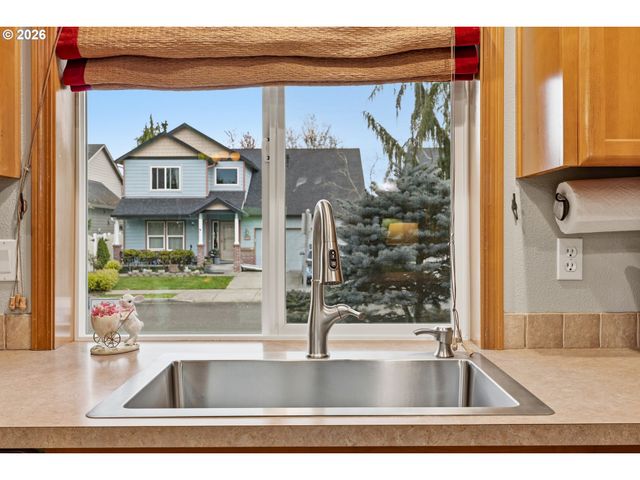 12807 Ne 43RD Cir, Vancouver, WA 98682