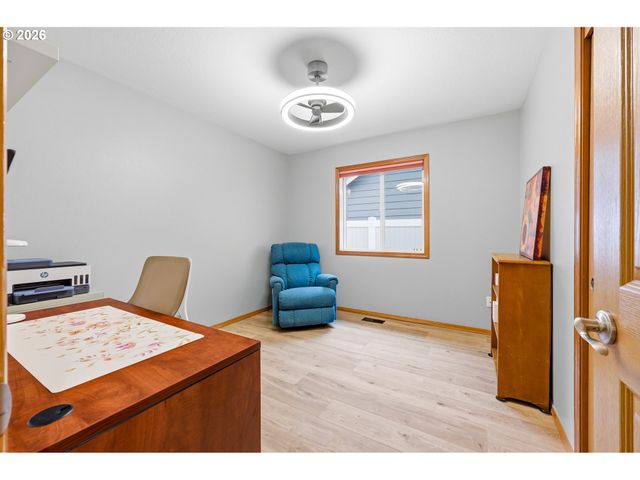 12807 Ne 43RD Cir, Vancouver, WA 98682