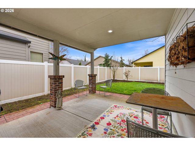 12807 Ne 43RD Cir, Vancouver, WA 98682