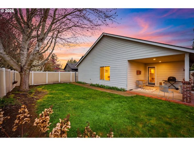 12807 Ne 43RD Cir, Vancouver, WA 98682