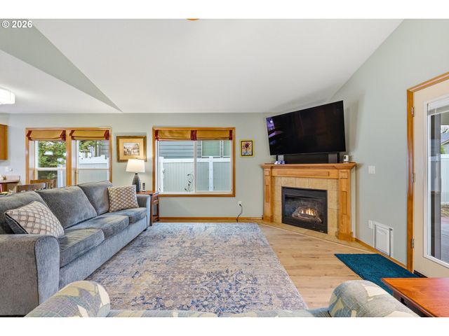 12807 Ne 43RD Cir, Vancouver, WA 98682