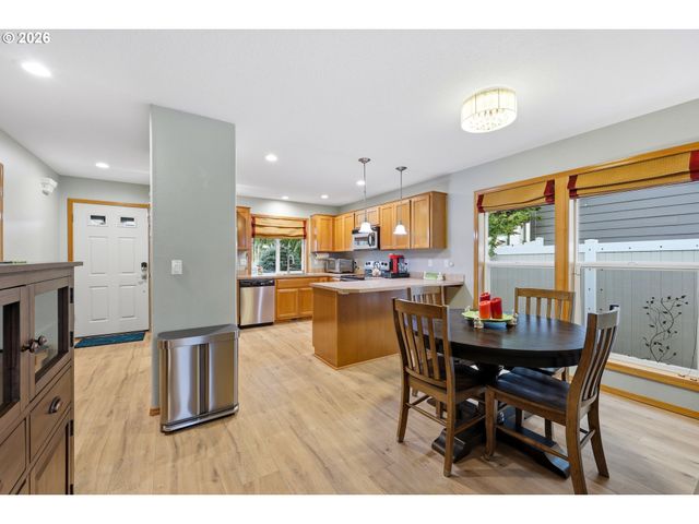 12807 Ne 43RD Cir, Vancouver, WA 98682