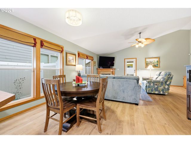 12807 Ne 43RD Cir, Vancouver, WA 98682