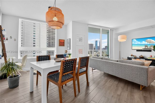 1900 N Bayshore Dr 2019, Miami, FL 33132