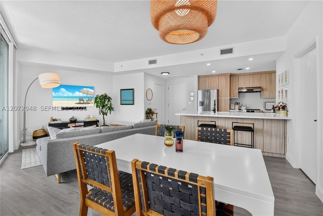 1900 N Bayshore Dr 2019, Miami, FL 33132