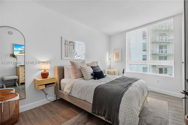 1900 N Bayshore Dr 2019, Miami, FL 33132