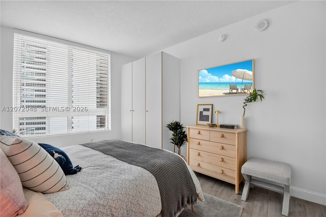 1900 N Bayshore Dr 2019, Miami, FL 33132