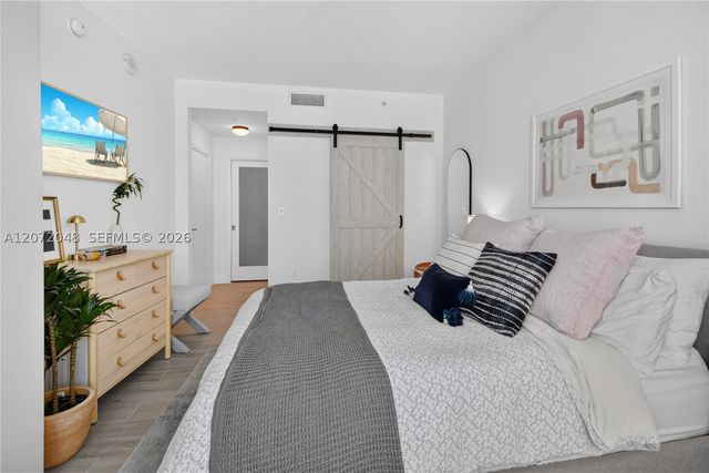 1900 N Bayshore Dr 2019, Miami, FL 33132