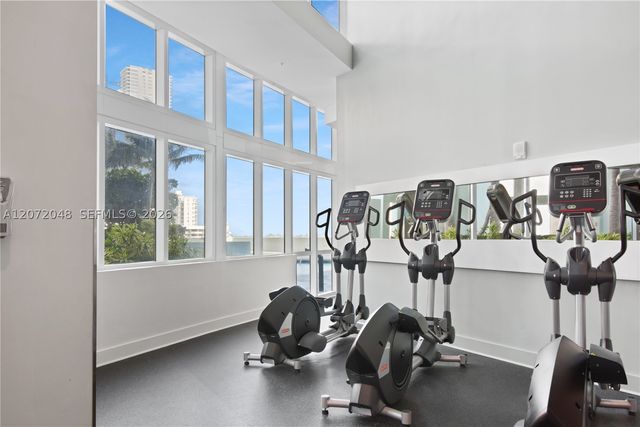 1900 N Bayshore Dr 2019, Miami, FL 33132