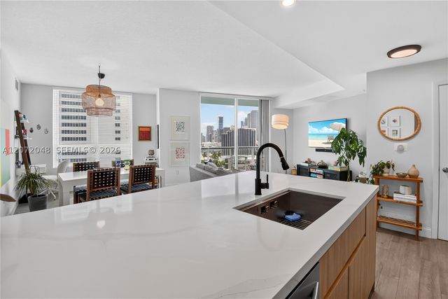 1900 N Bayshore Dr 2019, Miami, FL 33132