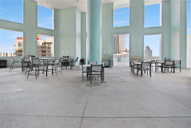 1900 N Bayshore Dr 2019, Miami, FL 33132