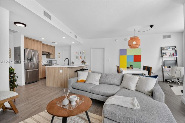 1900 N Bayshore Dr 2019, Miami, FL 33132