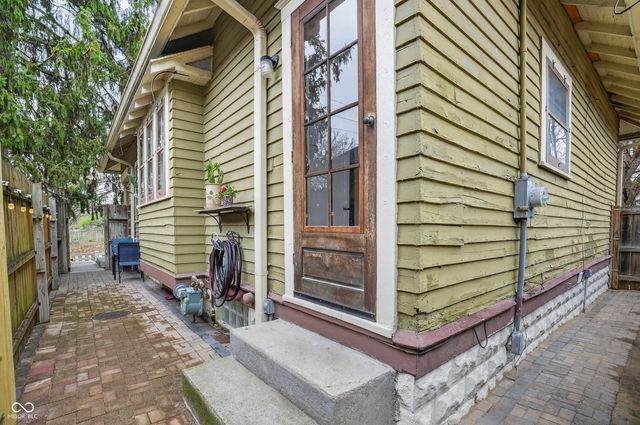 2505 E Saint Clair Street, Indianapolis, IN 46201