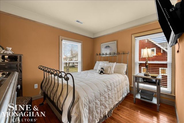 142 St Clair River Drive, Algonac, MI 48001