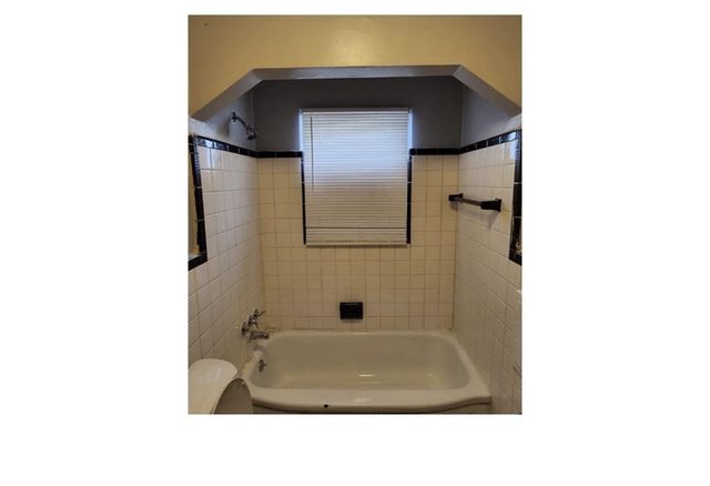 18111 Mitchell Street, Detroit, MI 48234