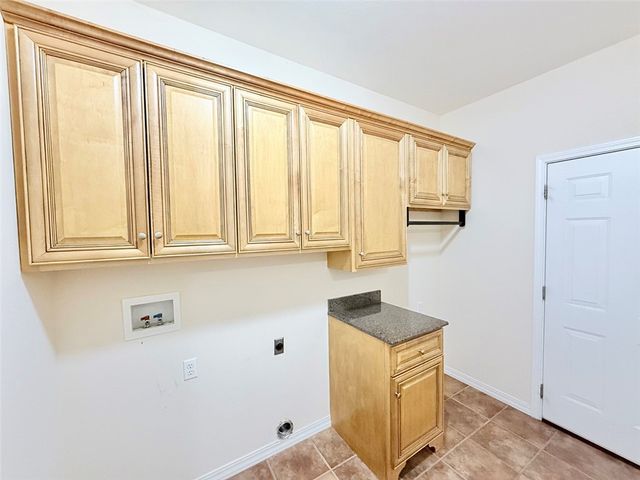 104 Angelfish Avenue, Russellville, AR 72802