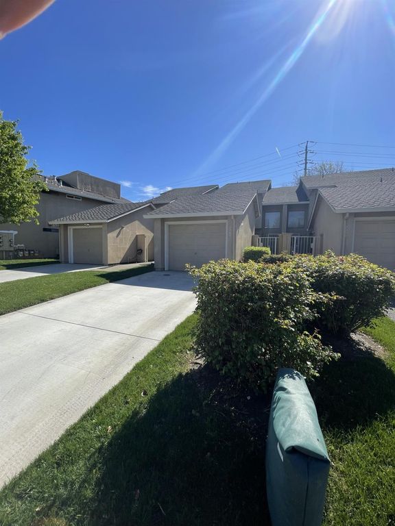 2264 Piccardo Cir, Stockton, CA 95207