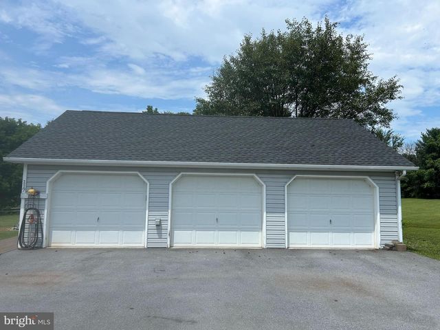 117 MOUNT VERNON DR, Charles Town, WV 25414