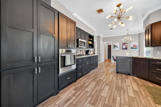 5310 Holly View Drive, Houston, TX 77091