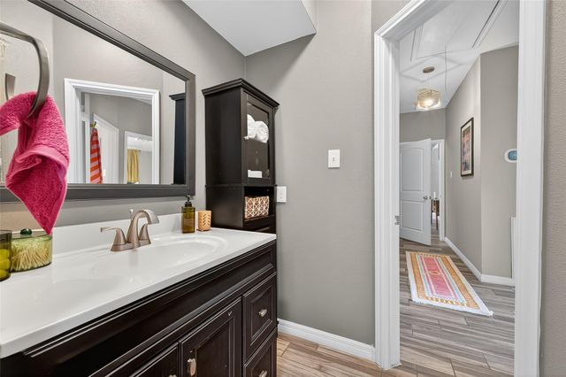 5310 Holly View Drive, Houston, TX 77091