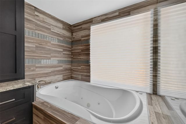 5310 Holly View Drive, Houston, TX 77091