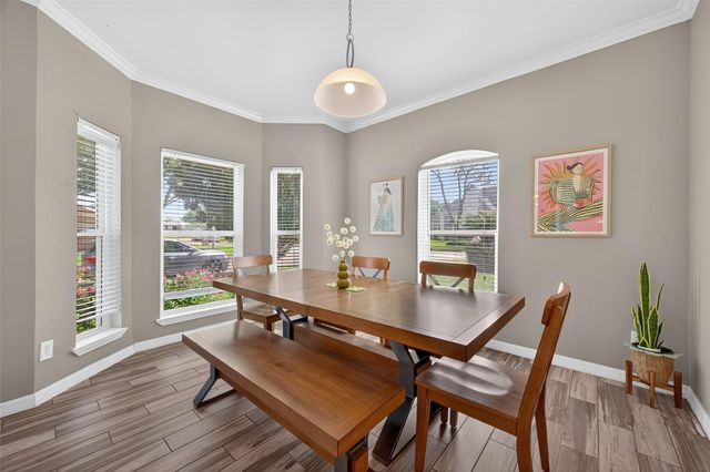 5310 Holly View Drive, Houston, TX 77091