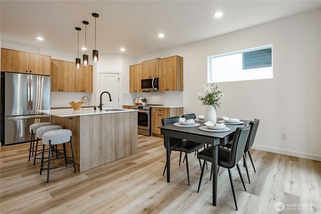 2999 Cedar View Way, Blaine, WA 98230