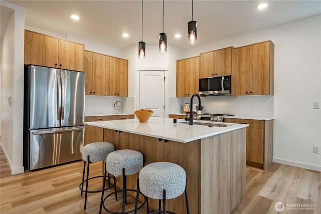 2999 Cedar View Way, Blaine, WA 98230