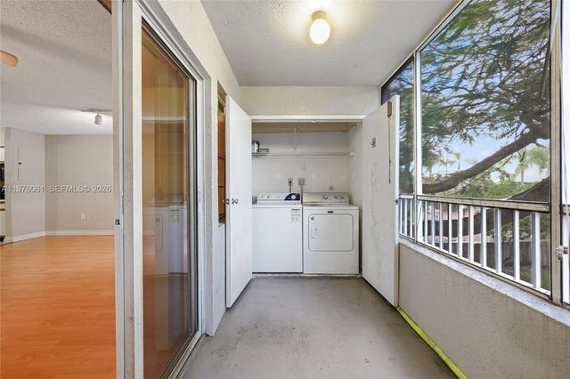 2871 N Oakland Forest Dr 210, Oakland Park, FL 33309