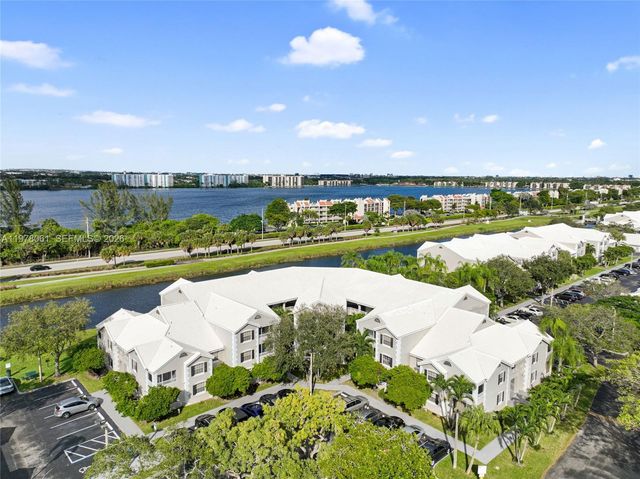 2871 N Oakland Forest Dr 210, Oakland Park, FL 33309