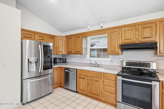 11405 BEECHER Circle W, Jacksonville, FL 32223