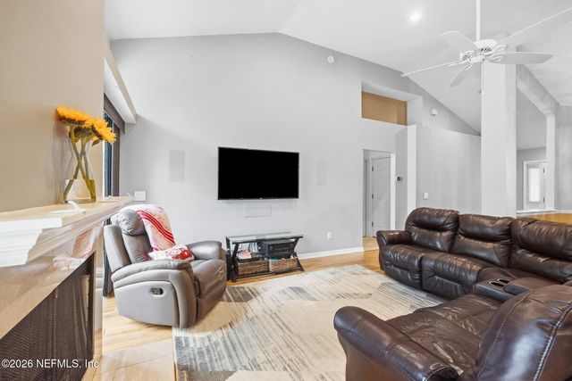 11405 BEECHER Circle W, Jacksonville, FL 32223