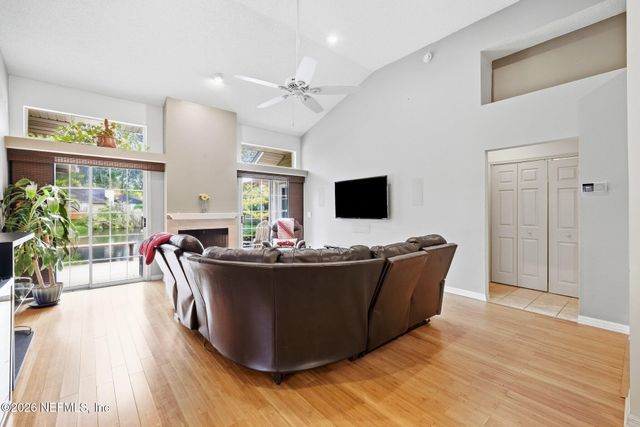 11405 BEECHER Circle W, Jacksonville, FL 32223