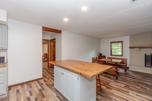 10035 Mallet Drive, Washington Twp, OH 45458