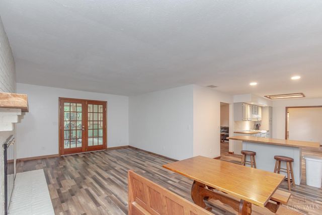 10035 Mallet Drive, Washington Twp, OH 45458