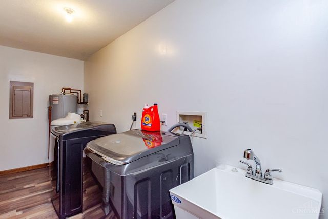10035 Mallet Drive, Washington Twp, OH 45458