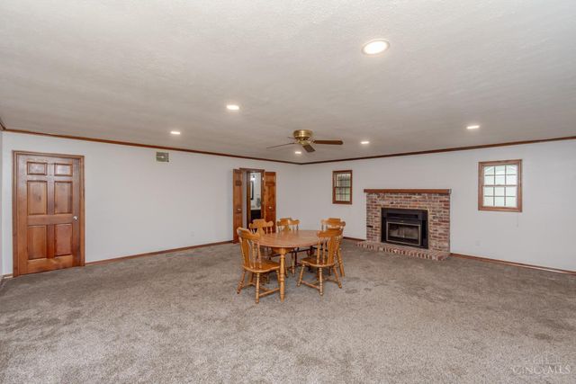 10035 Mallet Drive, Washington Twp, OH 45458