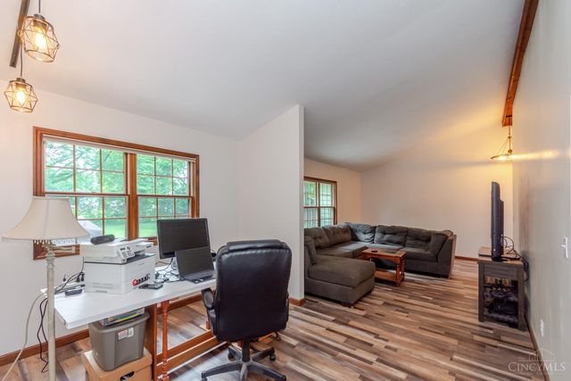 10035 Mallet Drive, Washington Twp, OH 45458