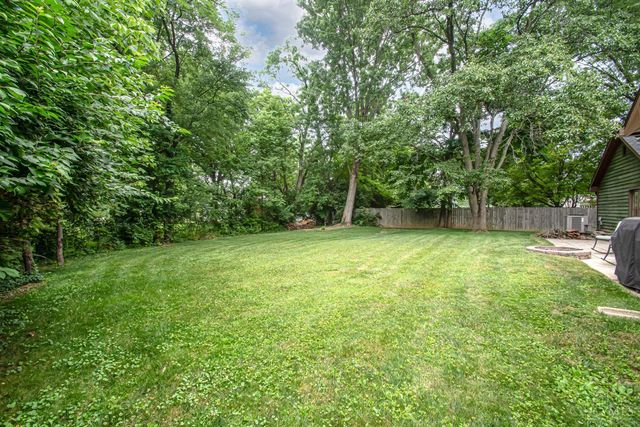 10035 Mallet Drive, Washington Twp, OH 45458