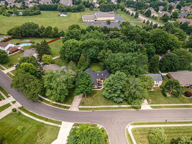 10035 Mallet Drive, Washington Twp, OH 45458