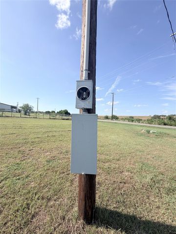 2 S Plum Creek RD, Kyle, TX 78640